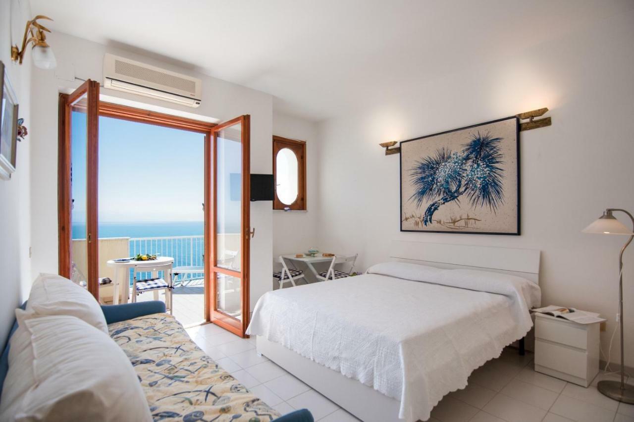 Edera Apartment Amalfi Bagian luar foto